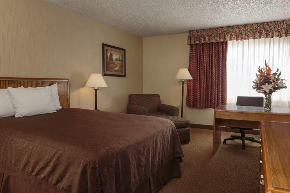 High Desert Inn Elko Exterior foto